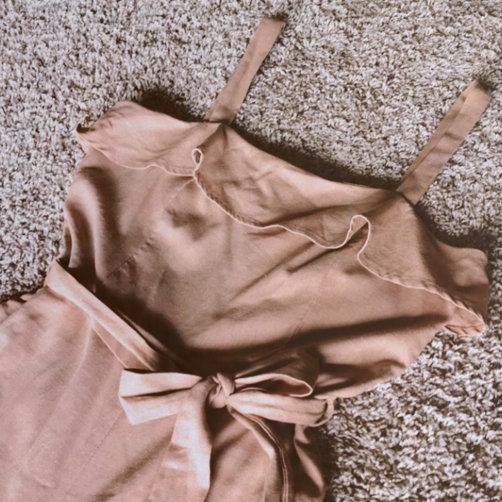 Pink romper/jumpsuit like new